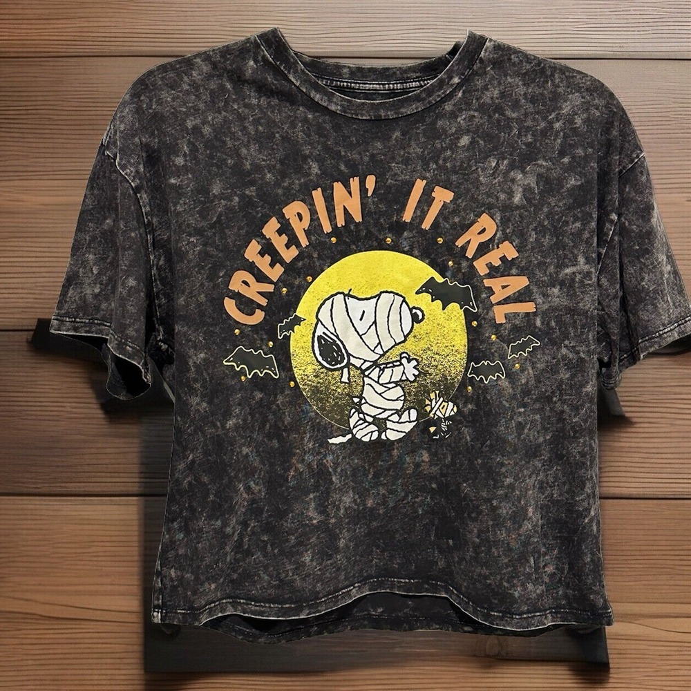 Peanuts Snoopy Mummy - Women's Creepin' It Real Cropped Shirt, Size Small, New